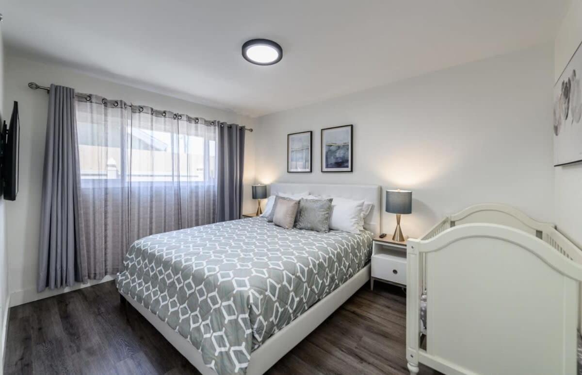 Spacious Disneyland 5 Bedroom 4 Bath House With Game Room Anaheim Extérieur photo