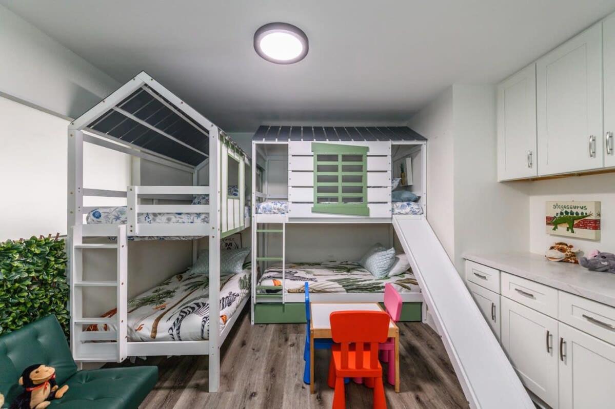 Spacious Disneyland 5 Bedroom 4 Bath House With Game Room Anaheim Extérieur photo