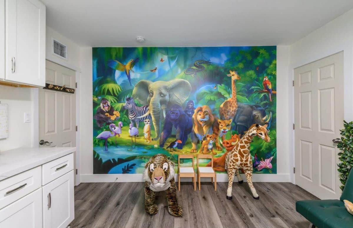 Spacious Disneyland 5 Bedroom 4 Bath House With Game Room Anaheim Extérieur photo