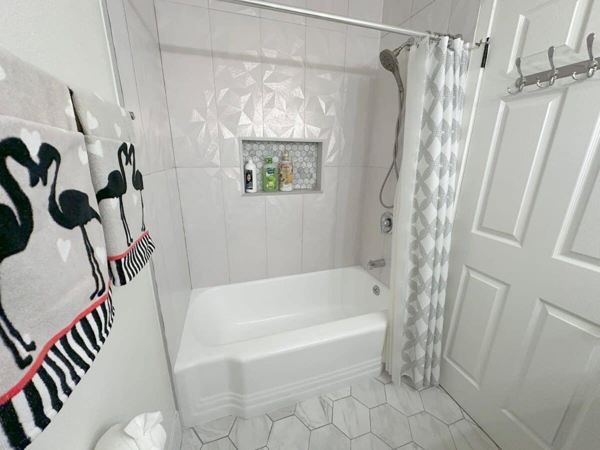 Spacious Disneyland 5 Bedroom 4 Bath House With Game Room Anaheim Extérieur photo